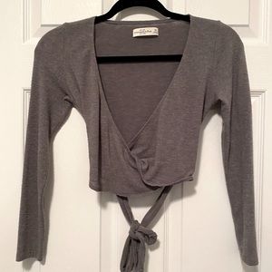 Abercrombie & Fitch soft wrap around crop sweater